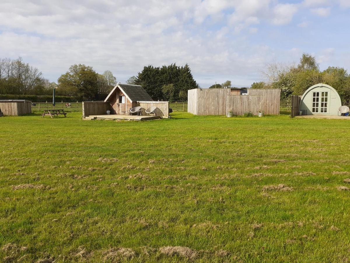 Glamping At The Retreat Wiltshire Is Rural Bliss Villa ชิปเพแนม ภายนอก รูปภาพ